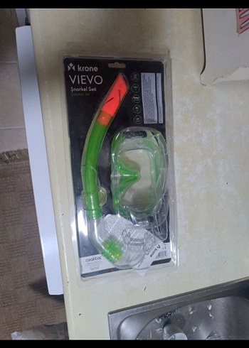 Krone Vievo Renkli Şnorkel Seti Velcro Kayışlı - Görsel 2