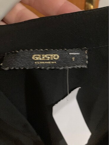 xl Beden siyah Renk Gusto hırka çok şık ve sade