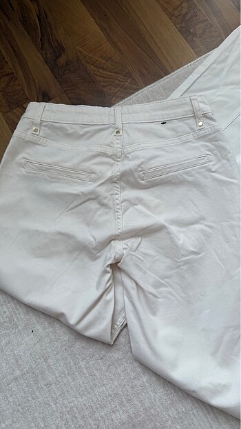 26 Beden GUESS pantolon