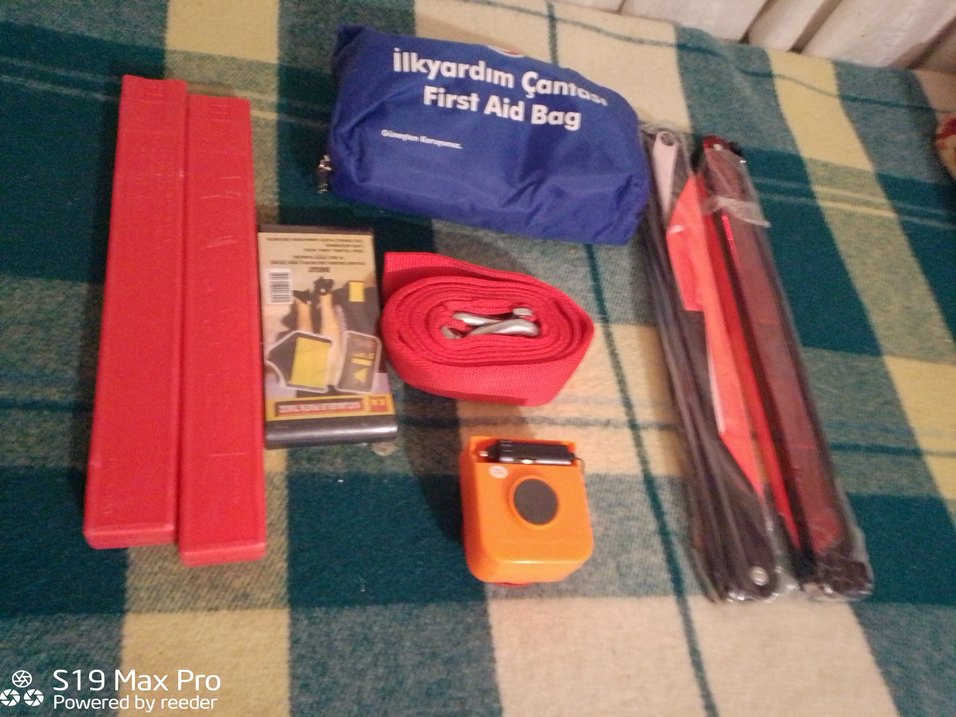 Çocuklar için Renkli İlk Yardım Seti Velcro'lu - Görsel 4