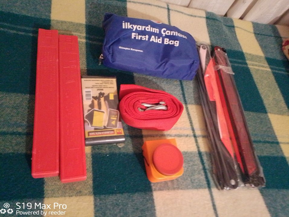 Çocuklar için Renkli İlk Yardım Seti Velcro'lu - Görsel 3