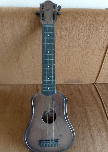 Kahverengi Ukulele Gitar