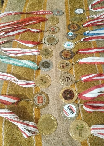 Vintage Altın Erkek Madalyaları tanesi 35 TL - Görsel 2