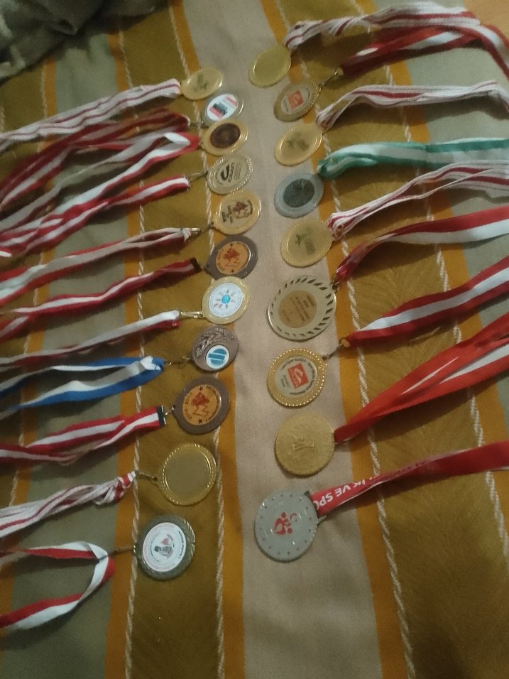 Vintage Altın Erkek Madalyaları tanesi 35 TL - Görsel 3