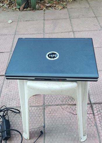LAPTOP DİZÜSTÜ BİLGİSAYAR AÇIKLAMAYA BAKINIZ