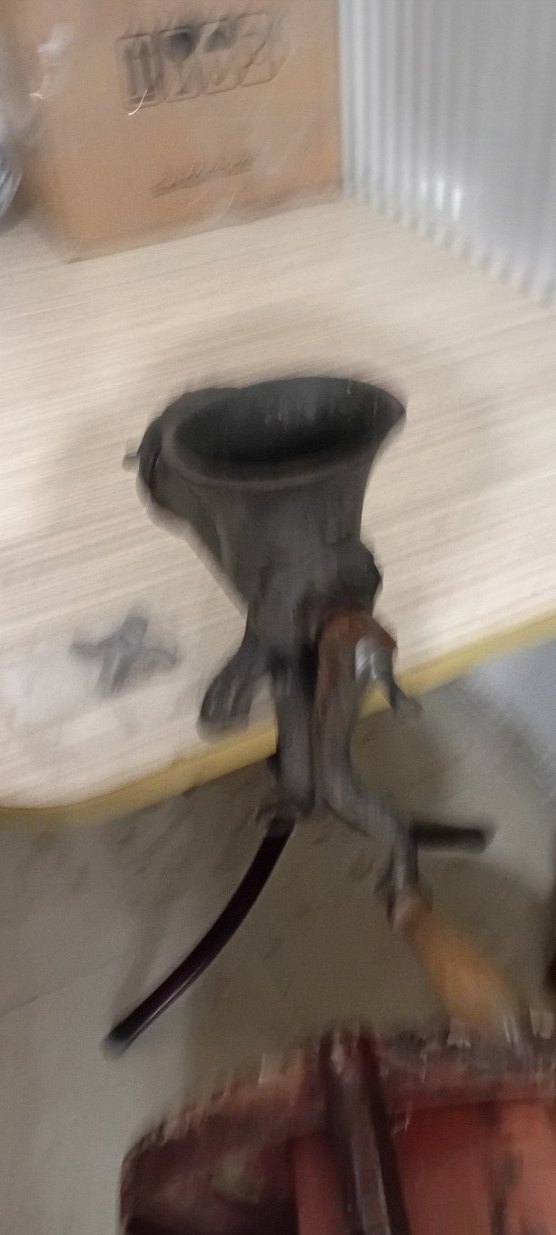 Kahverengi Metal Kıyma Makinesi - Görsel 4