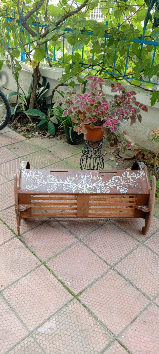 nostaljik Koyu Kahverengi Ahşap Oyma Bebek Beşiği - Görsel 4