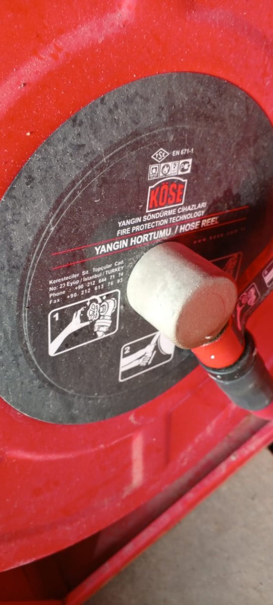 Kırmızı Yangın Hortumu ve Kutusu açıklamaya bakınız - Görsel 3