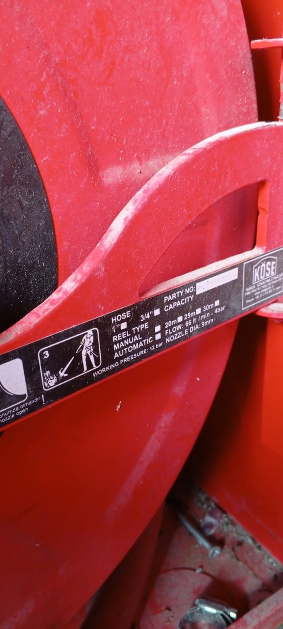 Kırmızı Yangın Hortumu ve Kutusu açıklamaya bakınız - Görsel 4