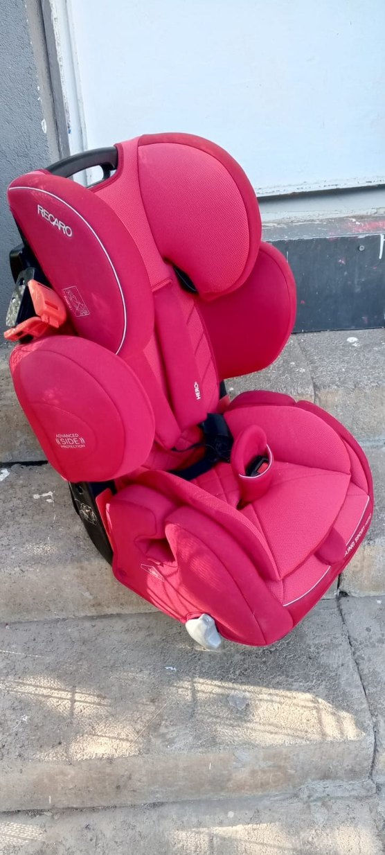 RECARO Kırmızı Çocuk Oto Koltuğu - Görsel 3