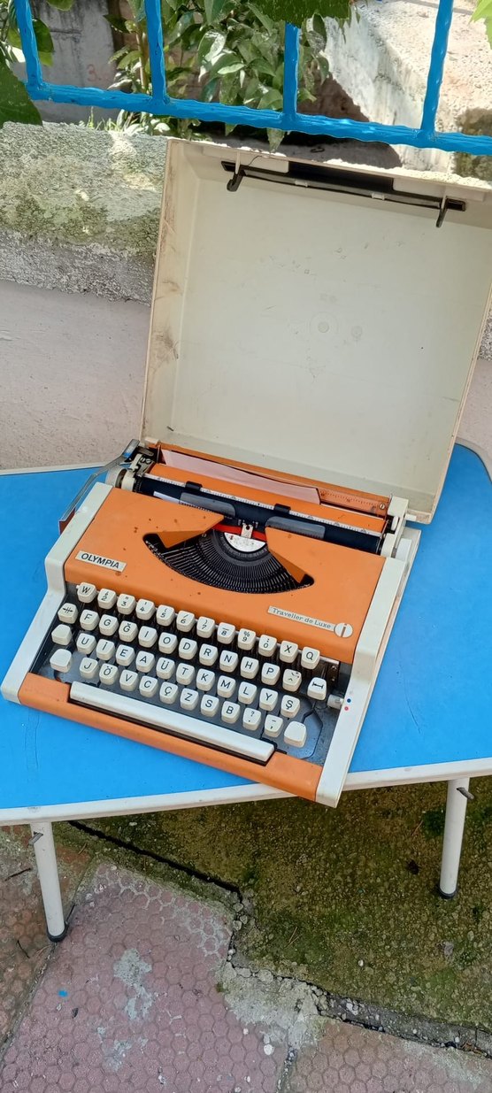 daktilo açıklamaya bakınız - Görsel 4