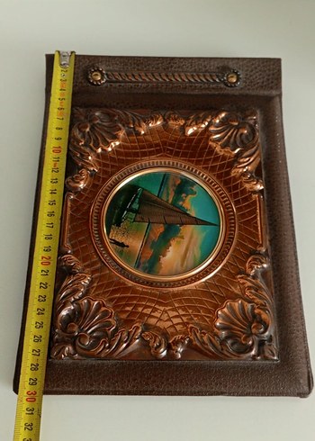 Resim Albümü
Kahverengi Kabartmalı Deniz Temalı - Görsel 7