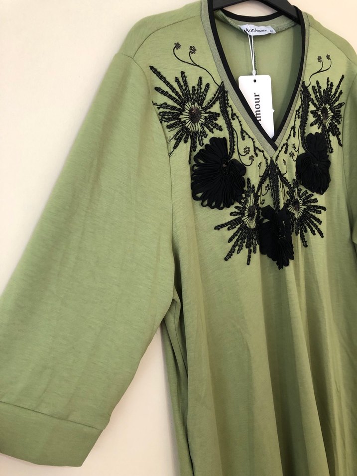 Büyük Beden Nakışlı Elbise - Görsel 4