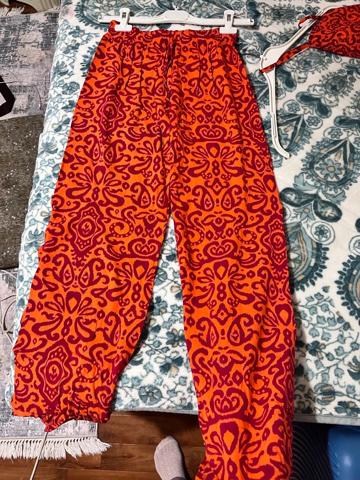 Kadın Kırmızı Desenli Kısa Tulum - Görsel 2