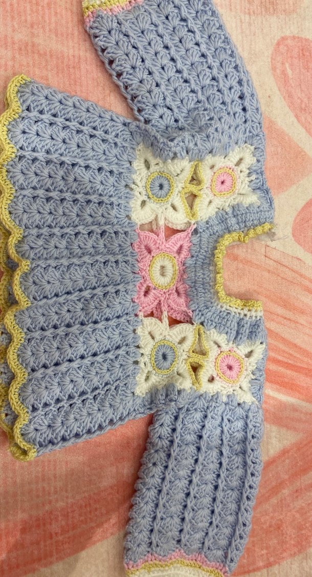 Çiçek İşlemeli Renkli Kız kazak - Görsel 4