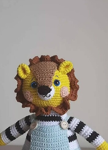 Diğer Tulumlu Aslan Amigurumi El Yapımı Oyuncak