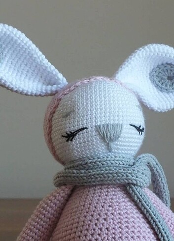 Uykucu Tavşan Amigurumi El Yapımı Oyuncak