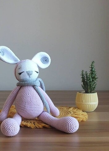Diğer Uykucu Tavşan Amigurumi El Yapımı Oyuncak