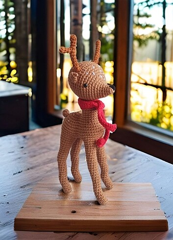Kaşkollu Alageyik Amigurumi Oyuncak