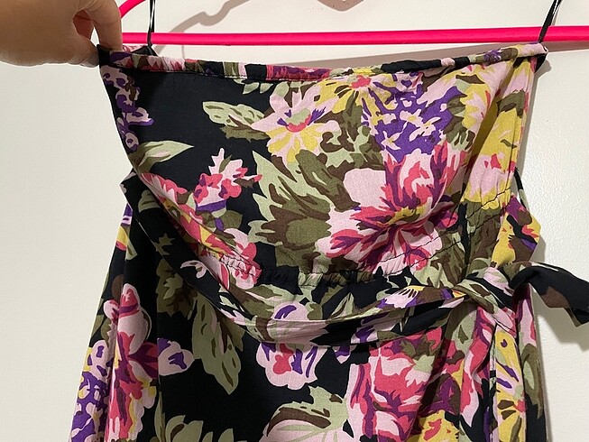 s Beden çeşitli Renk BERSHKA STRAPLEZ ELBİSE