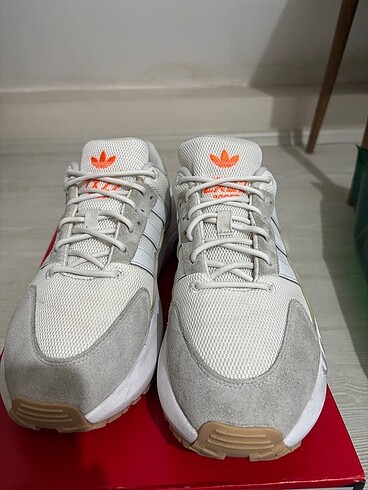 40,5 Beden Adidas ayakkabı