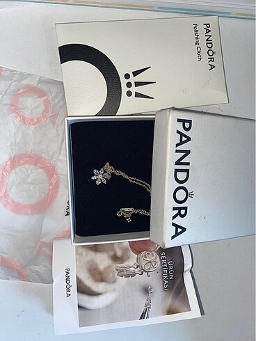 Pandora gümüş çiçek kolye