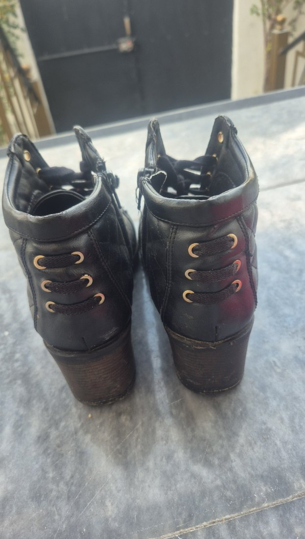 Siyah Tokalı Kadın Botu, Kalın Topuklu - Görsel 2