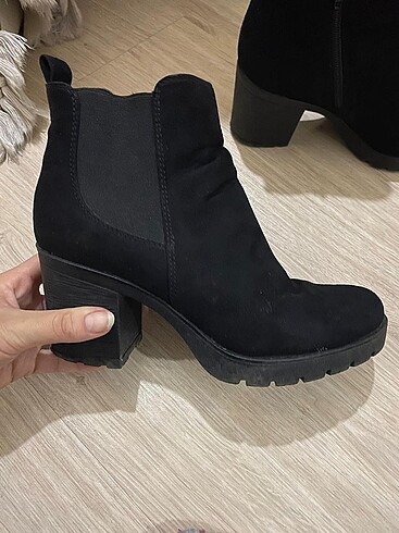 Deichmann Deichman bot