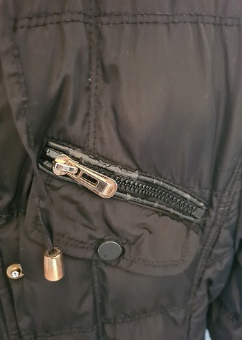 Kürk Detaylı Siyah Kadın Kışlık Mont - Görsel 4