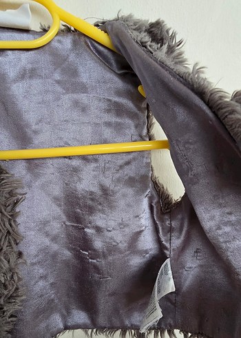 H&M marka Kız Çocuk Gri Kürklü Kolsuz Yelek - Görsel 5