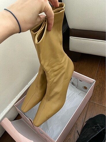 36 Beden Zara bot