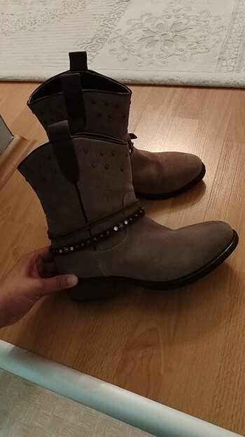 39 Beden Koboy kısa cizme