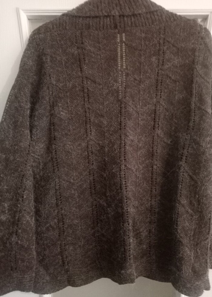 Kahverengi yün hırka  - Görsel 2