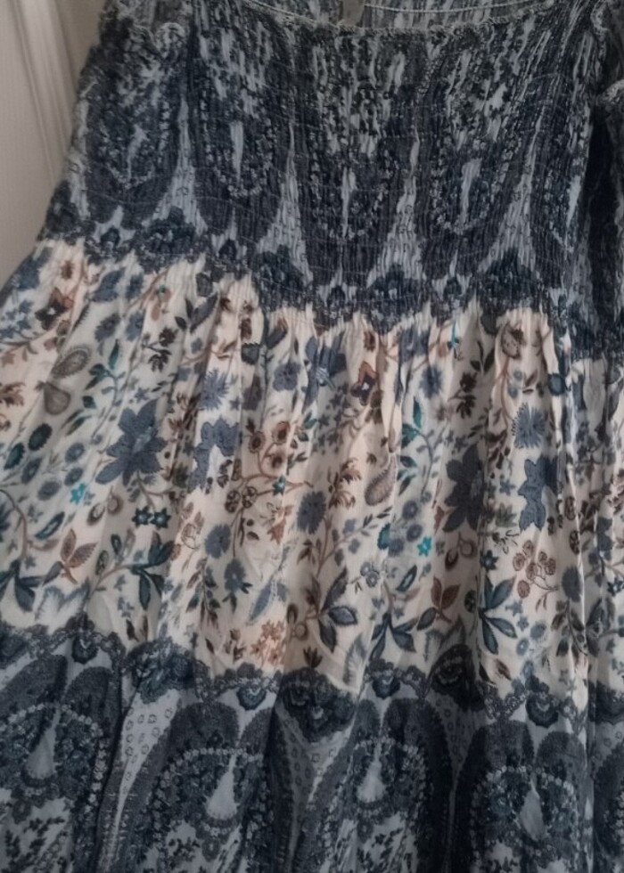 Yazlık ince askılı elbise - Görsel 3