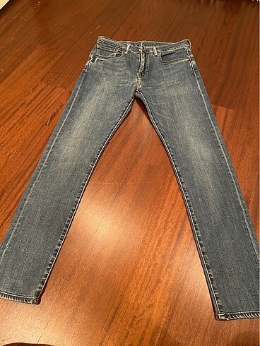 Levis ve bad bear marka 2 adet erkek kot pantolon