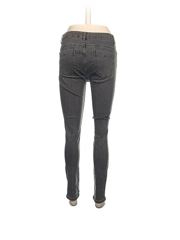 28 Beden Fabrika Jean / Kot %70 İndirimli.