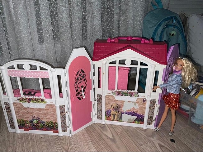  Beden Barbie katlanabilir ev