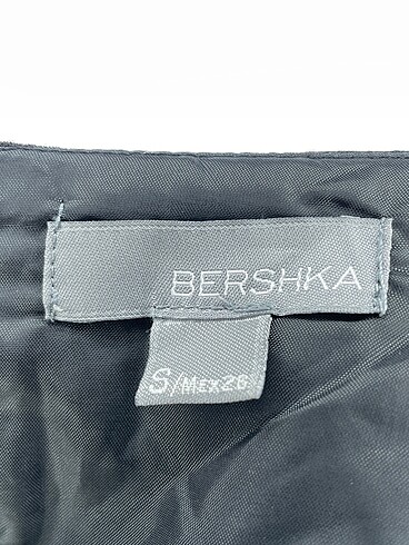 s Beden siyah Renk Bershka Kısa Elbise %70 İndirimli.