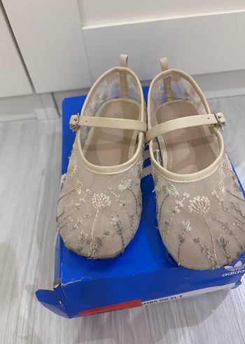 Beyaz Nakışlı Kız Babet Ayakkabı - Görsel 5