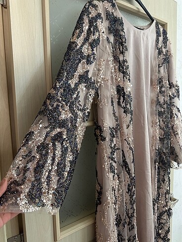 42 Beden Tasarım tesettür kaftan