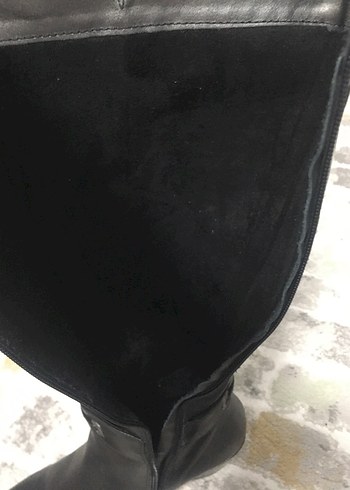40 Beden Siyah Deri Tokalı Çizme