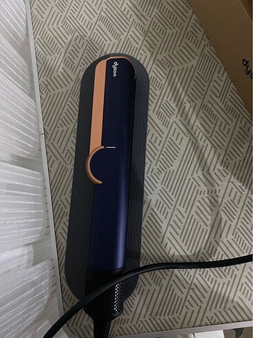  Beden Renk Dyson airstrait düzleştirici + kurutma