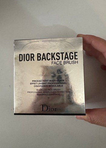 Dior backstage 18 no fondoten fırçası - Görsel 5