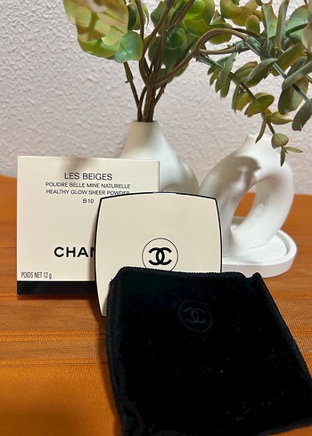 Chanel Les Beiges Doğal Aydınlık Pudra B10 - Görsel 2