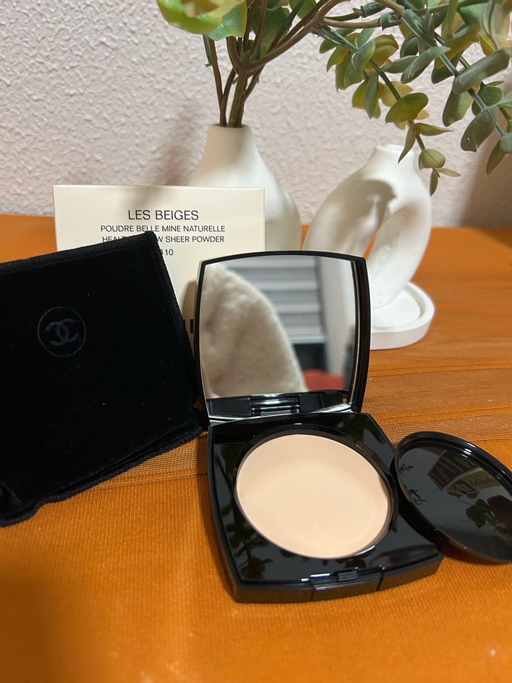 Chanel Les Beiges Doğal Aydınlık Pudra B10 - Görsel 5