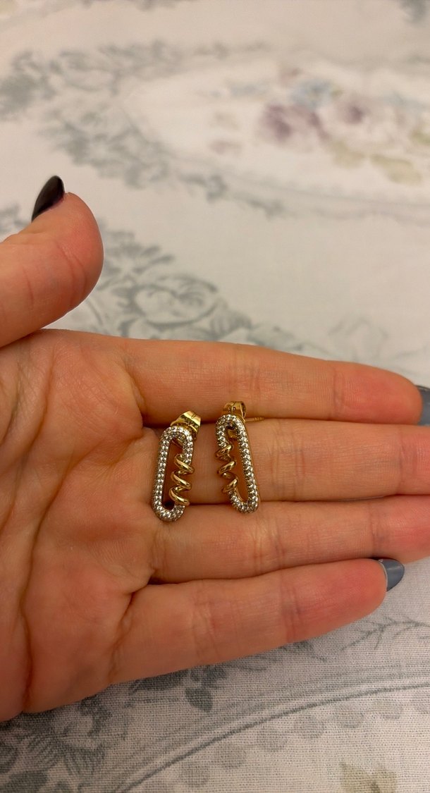 Zincir Detaylı Altın Renk Midi Küpe Çelik - Görsel 2