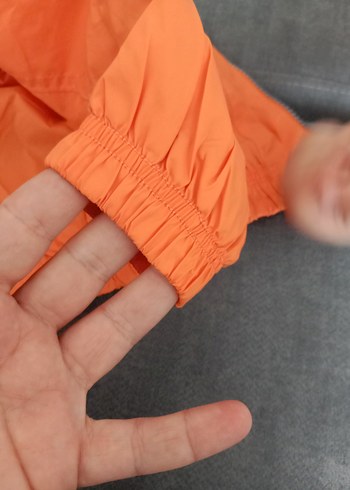 Turuncu Kapüşonlu Erkek Yağmurluk - Görsel 3