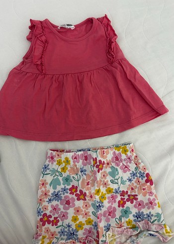 Pembe Fırfırlı Kolsuz Bebek Takımı