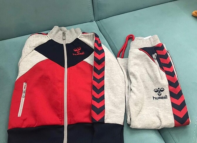 Hummel 4 numara çocuk eşofman takım