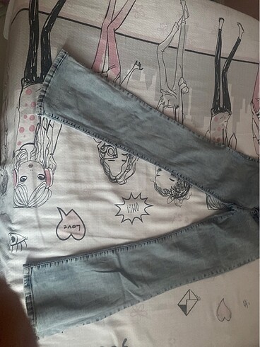 11-12 Yaş Beden LC Waikiki kız çocuk İspanyol paça kot pantolon